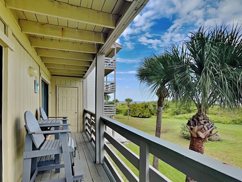 Welcome to Lighthouse Point 28A!