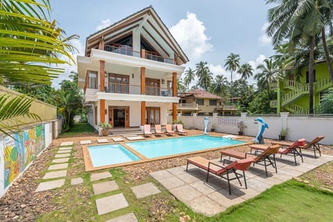 Villa with Swimming pool