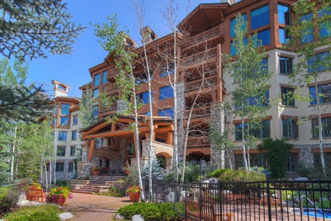 Condo, 2 Bedrooms | Exterior