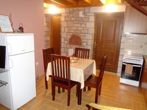  Kitchen (1)