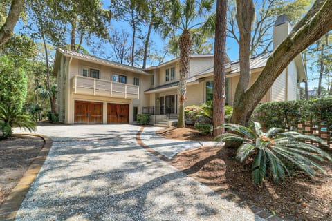 11 Bald Eagle Road - Six Bedroom Sea Pines Home