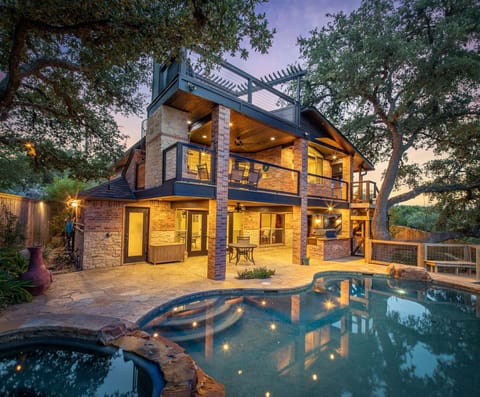 Hummingbird Hideaway - Perfect!