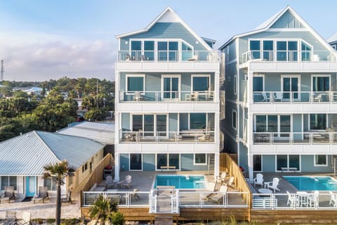 10 Bed/10.5 Bathroom Beachfront Home