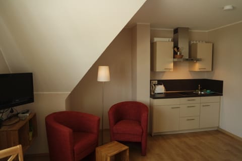 Studio, Marina View, Beachfront | In-room dining