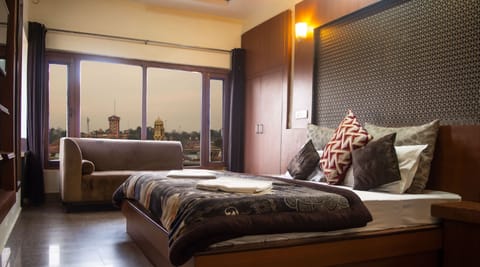 Superior deluxe room (02) | Free WiFi, bed sheets
