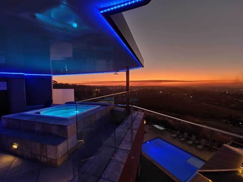 Honeymoon Suite WB1 (Private Hot Tub) | Terrace/patio