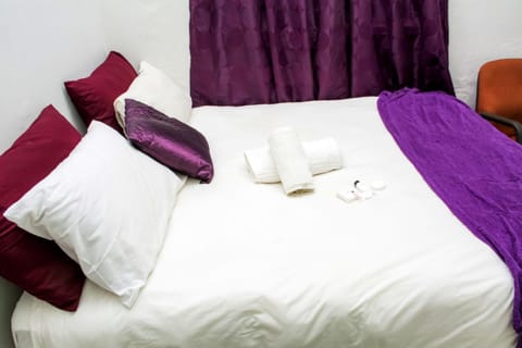 Double Room | Iron/ironing board, cribs/infant beds, free WiFi, bed sheets