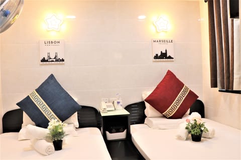 Standard Quadruple Room | Desk, free WiFi, bed sheets