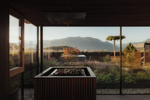 Sauna, steam room