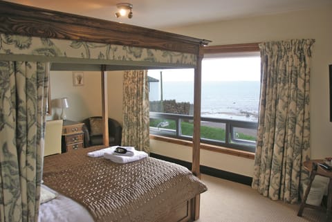 Superior Double Room | Premium bedding, individually decorated, individually furnished, desk