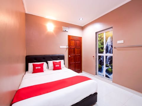 Standard Double Room | Free WiFi, bed sheets