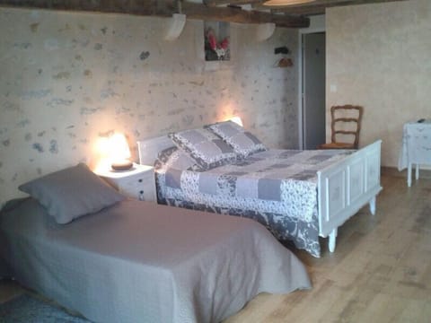 Quadruple Room (La Rose des Sables) | Individually decorated, individually furnished, iron/ironing board