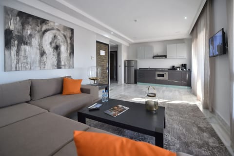 Presidential Suite, Balcony | Private kitchenette | Espresso maker, coffee/tea maker, electric kettle