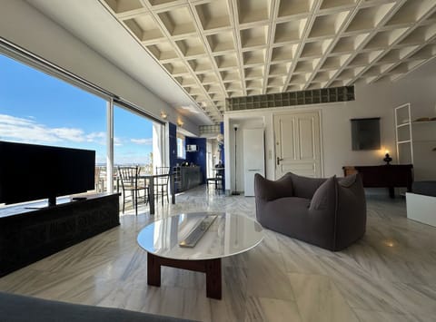 Apartment, Balcony, Mountain View (No.8) | Living area | 55-inch Smart TV with digital channels, Netflix, streaming services