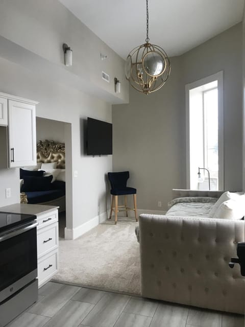 Symphony Suite | Living room | Smart TV