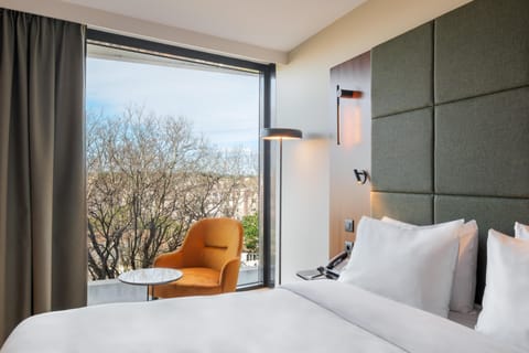 Superior Room | Premium bedding, in-room safe, desk, blackout drapes