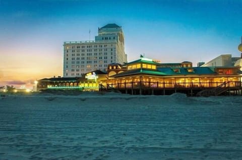 Beach bar