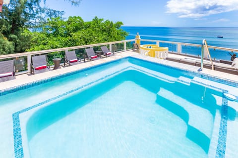 Private sky deck and plunge pool with ocean view