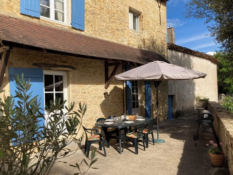 Rear of Coustalou overlooking the terrace