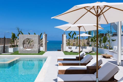 Villa Moana...your private beach front retreat!