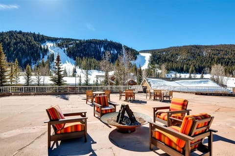 Condo (2707_Chateaux_DuMont_3Bedroom) | Exterior