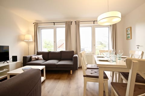 Apartment | Living area | TV, DVD player