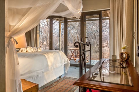 Luxury Chalet | Egyptian cotton sheets, premium bedding, memory foam beds, minibar