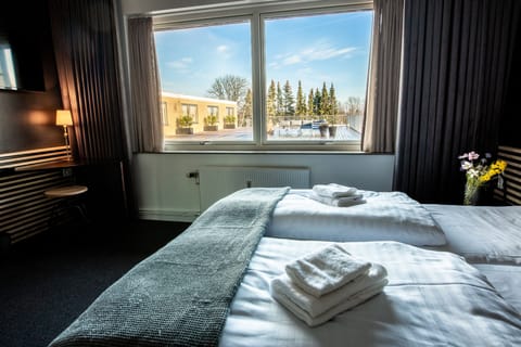 Standard Double or Twin Room | Premium bedding, desk, laptop workspace, free WiFi