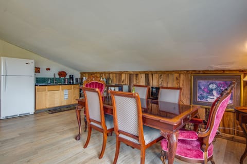 ethan allen table and chairs
