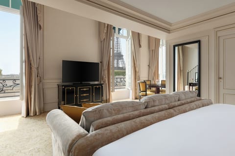 Duplex Eiffel View Suite 1 King | 1 bedroom, Egyptian cotton sheets, premium bedding, down comforters