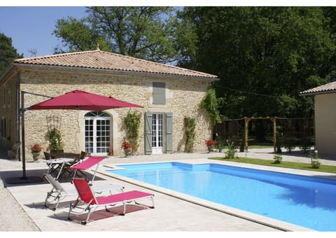 Seasonal outdoor pool, sun loungers