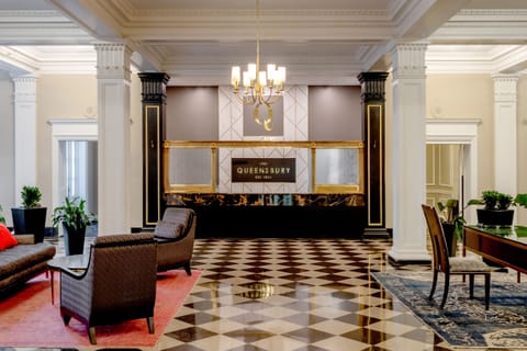 Check-in/check-out kiosk
