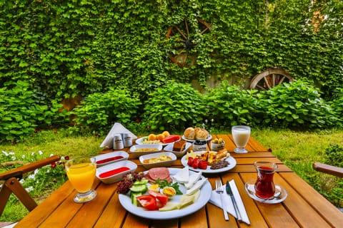 Breakfast meal