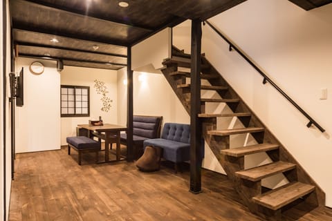Private Vacation Home | Living area | Flat-screen TV