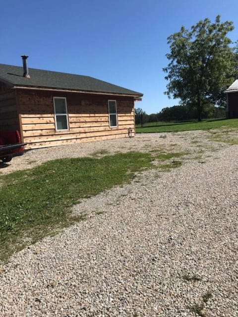 SAVE,MO Cottage - just a few more feet to the private guest parking space.  