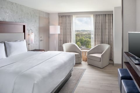 Premium bedding, pillowtop beds, in-room safe, desk