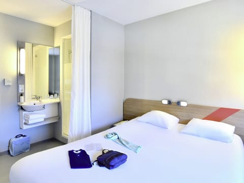 Double Room, 1 Double Bed | Premium bedding, desk, laptop workspace, soundproofing