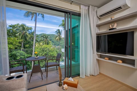 One Bedroom Suite Mountain View | View from room
