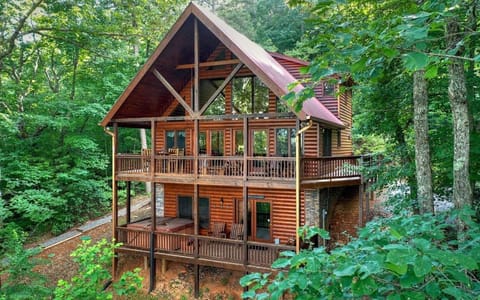 2420 sq ft Luxury tree house with a view 