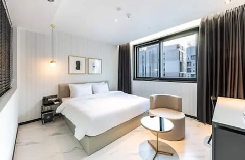 Standard Double Room, City View | Premium bedding, memory foam beds, in-room safe, individually decorated