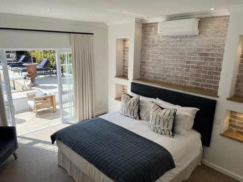 Executive Room, Non Smoking, Pool View | Premium bedding, down comforters, minibar, in-room safe