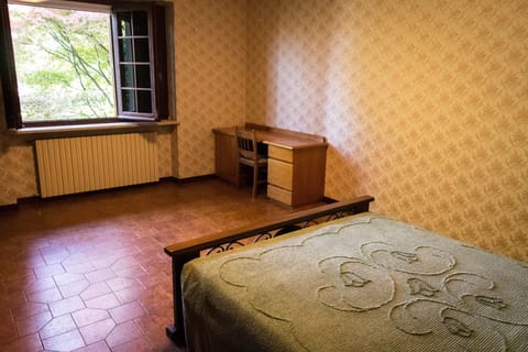 Double or Twin Room (2) | Free cribs/infant beds, free WiFi, bed sheets