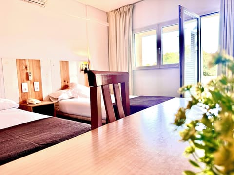 Double Room with Terrace | Hypo-allergenic bedding available, blackout drapes, soundproofing