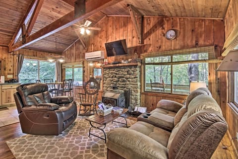 Stanardsville Vacation Rental Cabin | 2BR | 1BA | Stairs Required to Enter