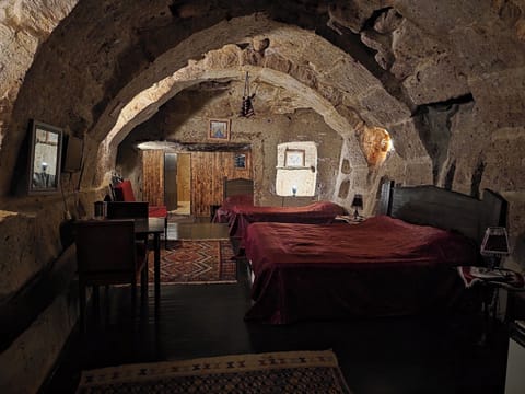 In-room safe, desk, soundproofing, iron/ironing board