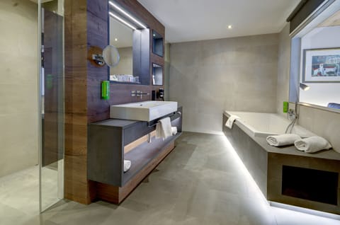 Free toiletries, hair dryer, bathrobes, slippers