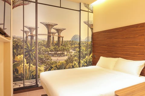 Standard Room, 1 Queen Bed (No Windows) | In-room safe, iron/ironing board (on request), WiFi (free), bed sheets