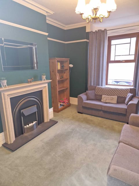 Six-Bedroom House | Living area | Smart TV, DVD player, foosball