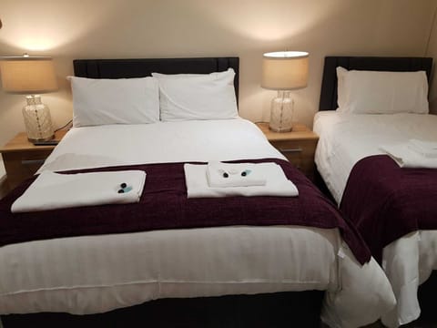 Triple Room, Ensuite