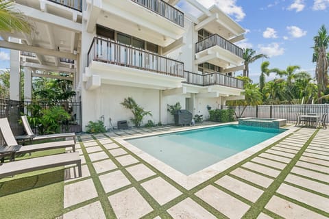 Private Pool and Spa